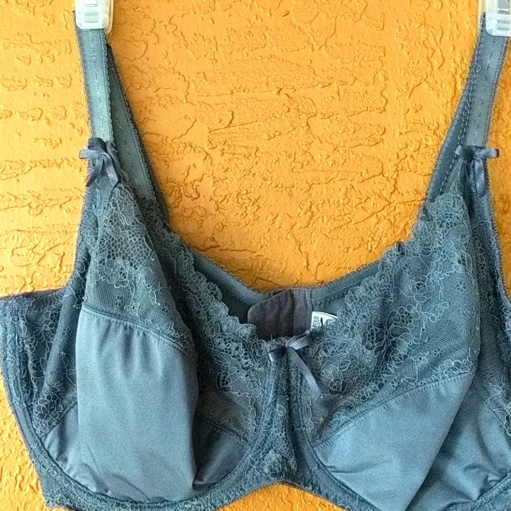 Bra